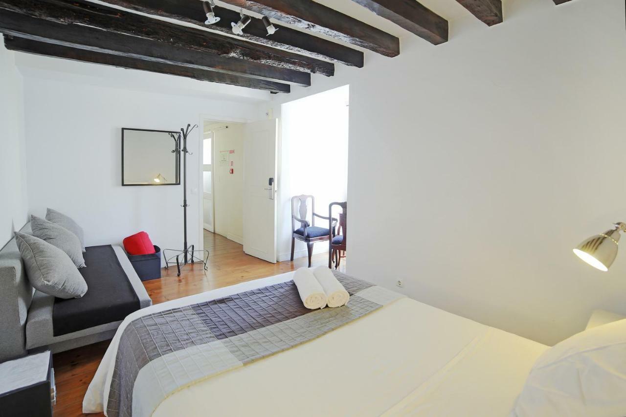 Rossio Hostel Lisbon Exterior photo